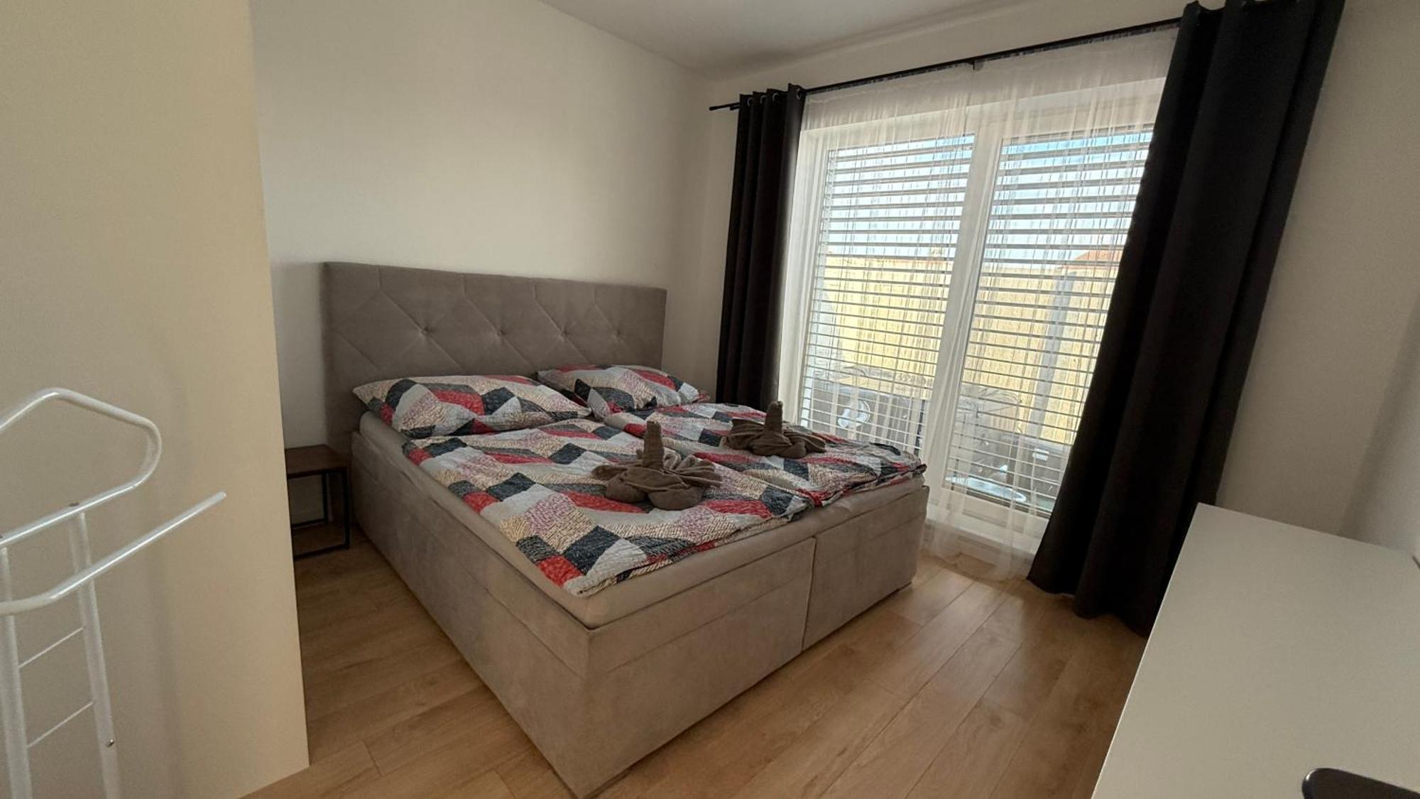 Klimatizovany Apartmanovy Dom, S Virivkou, 1B セネツ エクステリア 写真